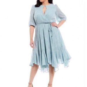 Maison Tara Keyhole Dress